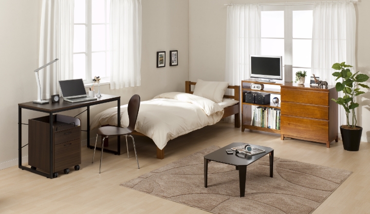 温かみのある木目のアイテムを中心に揃えたベーシックプラン！